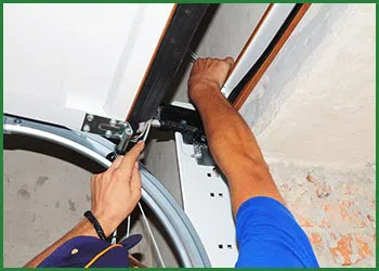 Quality Garage Door North Las Vegas, NV 702-722-5402 - garagedoor-spring-repair-t-21-gr-39m
